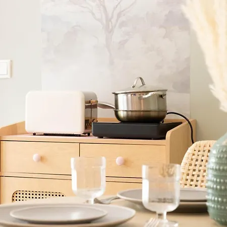 Holideis - - Messe Deutz - No Kitchen Апартаменты *